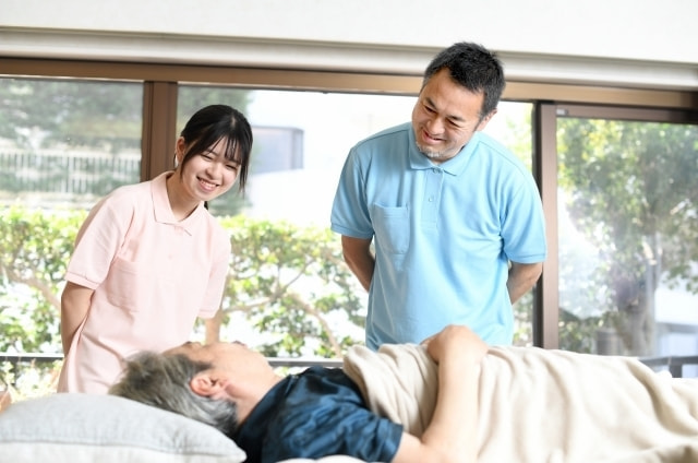 介護士