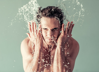 肌の潤い - 【脱毛後の保湿ケアの基本】正しいケアとメンズ用スキンケアの選び方