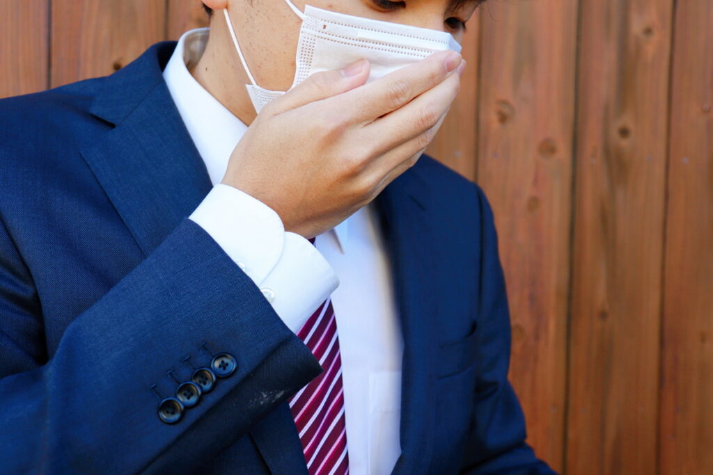 14 2 1024x683 - ヒゲ脱毛の安いサロンを探す前に！どろぼうヒゲとおすすめの対策 | メンズ脱毛NAX